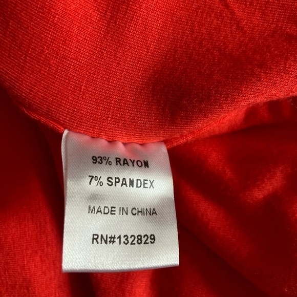 Superdown Erika Deep V Jersey Maxi in Red Size Medium New Never Worn - Picture 10 of 12